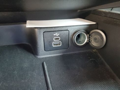Used 2025 Ford Escape ST-Line FWD image 22