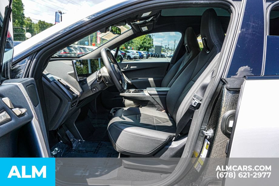 Used 2024 BMW iX xDrive50 w/ Sport Package AWD/4WD image 20