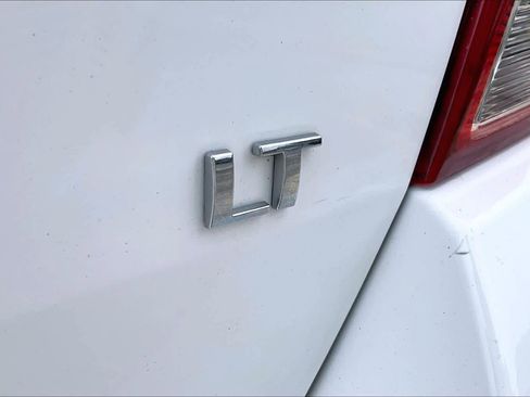 Used 2020 Chevrolet Trax LT w/ LT Convenience Package FWD image 10