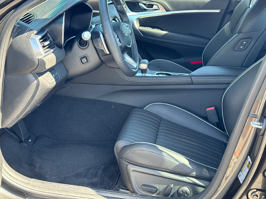 Used 2026 Genesis G70 2.5T Prestige RWD image 9