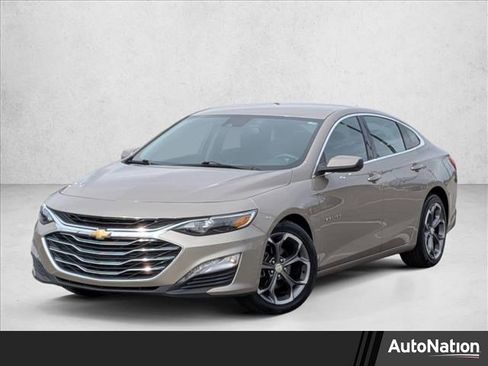 Used 2024 Chevrolet Malibu LT image 1