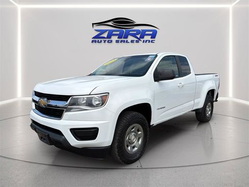 Used 2015 Chevrolet Colorado W/T w/ WT Convenience Package AWD/4WD image 3