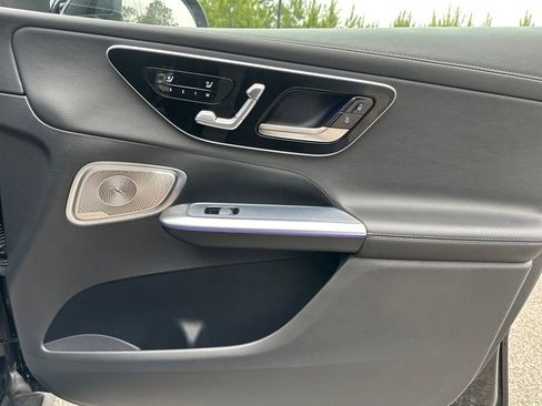 Used 2023 Mercedes-Benz GLC 300 image 35