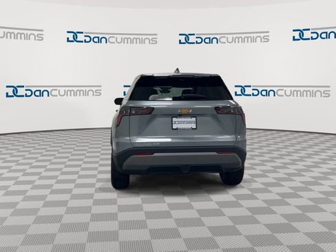 New 2026 Chevrolet Equinox LT image 7