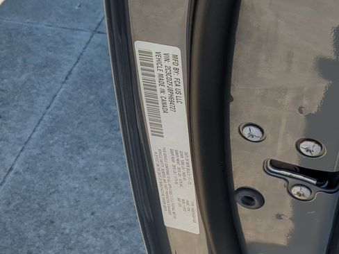 Used 2023 Dodge Challenger R/T Scat Pack image 33