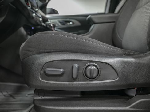 Used 2023 Chevrolet Traverse LT w/ LPO, Floor Liner Package AWD/4WD image 14