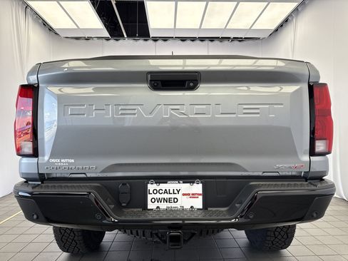 Used 2024 Chevrolet Colorado ZR2 w/ ZR2 Convenience Package III image 21