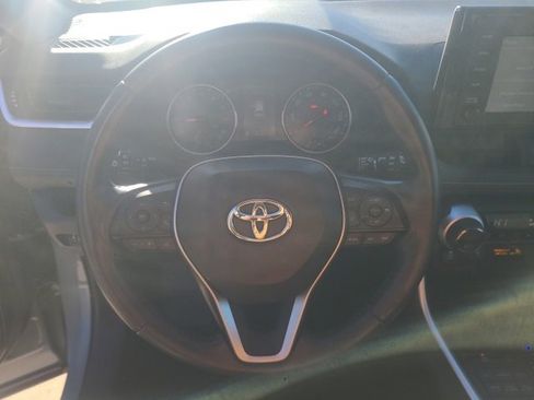 Used 2019 Toyota RAV4 XLE image 19