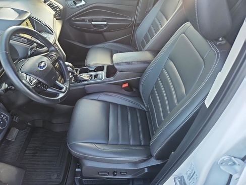Used 2019 Ford Escape SEL AWD/4WD image 12