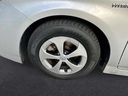 Used 2012 Toyota Prius Four FWD image 10