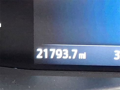 Used 2025 Ford Escape ST-Line image 19