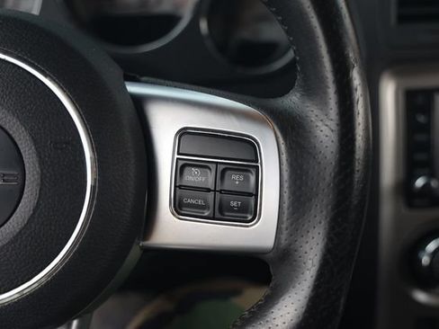 Used 2012 Dodge Challenger SRT8 w/ Premium Sound Group RWD image 30