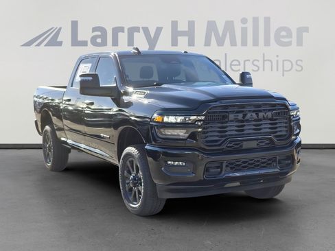 New 2026 RAM 2500 Big Horn AWD/4WD image 8