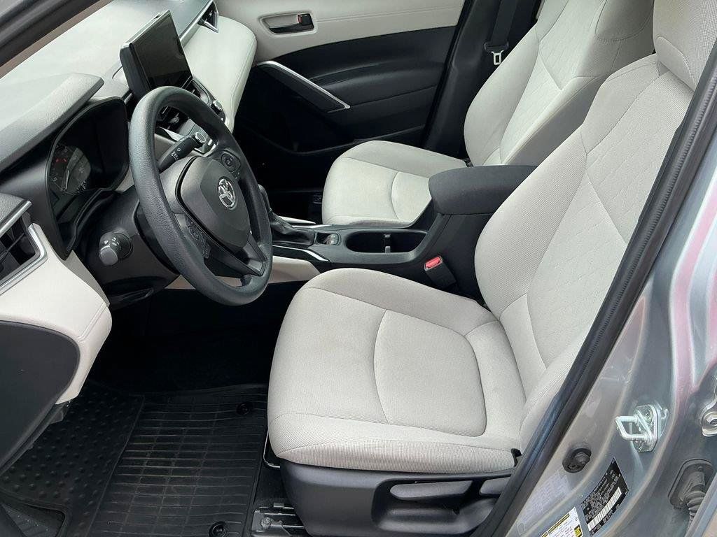 Used 2023 Toyota Corolla Cross L FWD image 12