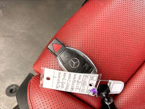 Used 2015 Mercedes-Benz C 300 4MATIC Sedan image 14