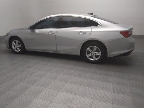 Used 2021 Chevrolet Malibu LS image 3