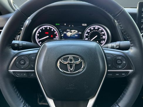Used 2023 Toyota Camry XLE w/ Navigation Package FWD image 11