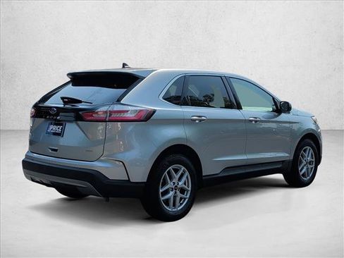 Used 2024 Ford Edge SEL AWD/4WD image 5