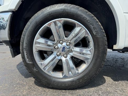 Used 2019 Ford F150 Lariat w/ Equipment Group 502A Luxury AWD/4WD image 13