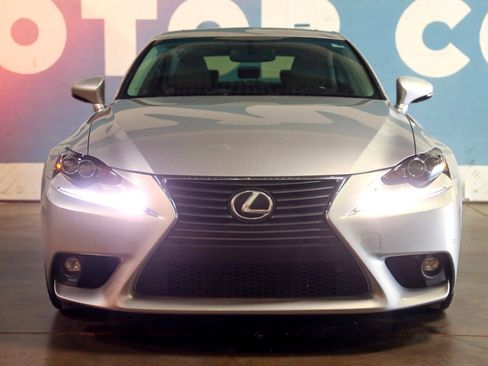 Used 2015 Lexus IS 250 250 RWD image 18