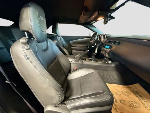 Used 2011 Chevrolet Camaro SS RWD image 23