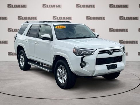 Used 2023 Toyota 4Runner SR5 Premium w/ Moonroof Package AWD/4WD image 7