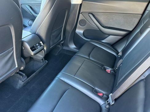 Used 2021 Tesla Model Y Performance image 26