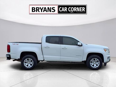 Used 2019 Chevrolet Colorado LT w/ LT Convenience Package image 2