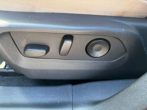 Used 2024 Buick Envision Preferred AWD/4WD image 19