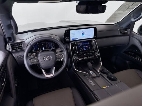 Used 2026 Lexus LX 700h Overtrail image 25