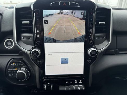 Used 2024 RAM 2500 Big Horn w/ Sport Appearance Package image 21