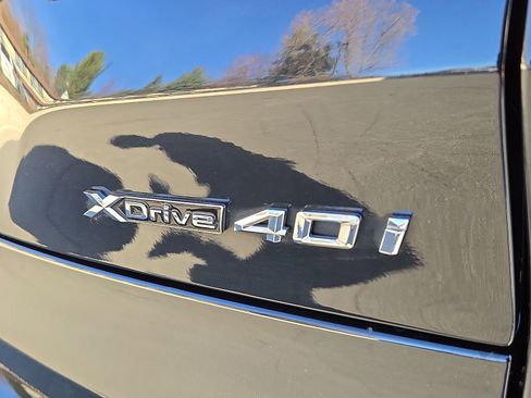 Used 2022 BMW X5 xDrive40i w/ M Sport Package image 32