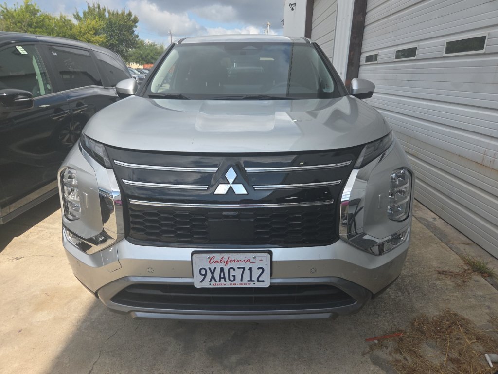 Used 2025 Mitsubishi Outlander SE AWD/4WD image 7