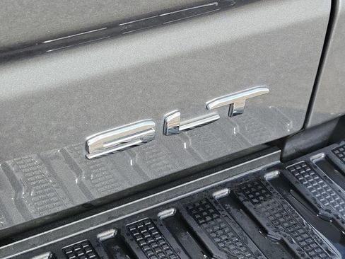 Used 2021 GMC Sierra 1500 SLT image 9