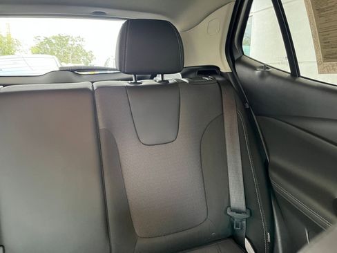 Used 2025 Buick Encore GX Preferred image 47