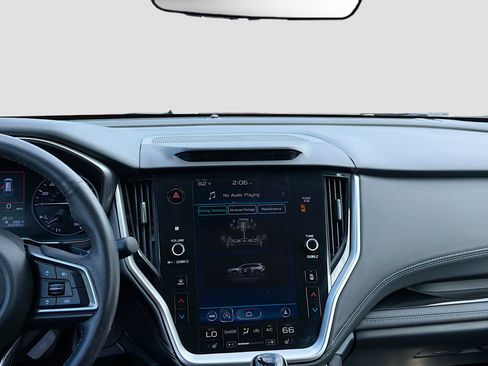 Used 2020 Subaru Outback Limited image 19