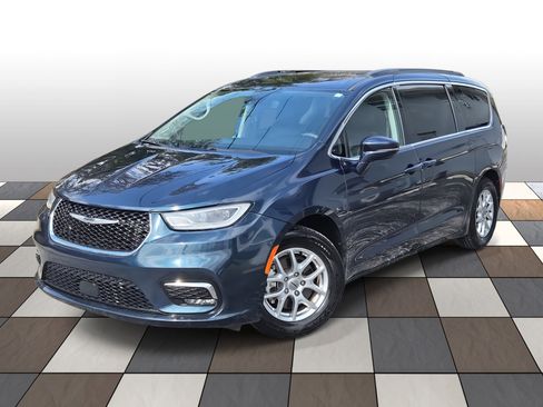 Used 2022 Chrysler Pacifica Touring-L image 1