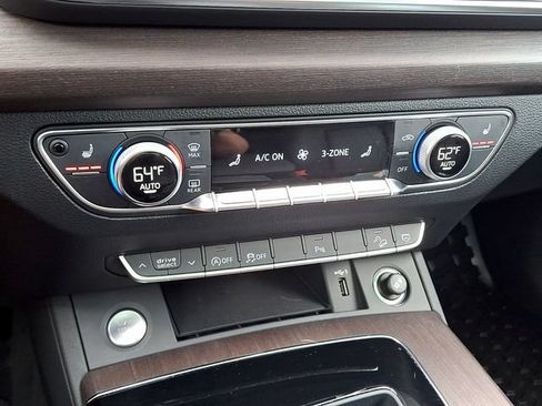 Certified 2023 Audi Q5 2.0T Premium w/ Convenience Package AWD/4WD image 16