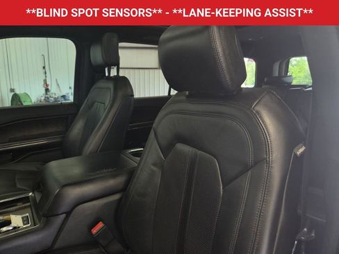 Used 2018 Ford Expedition Limited w/ Equipment Group 302A RWD image 10