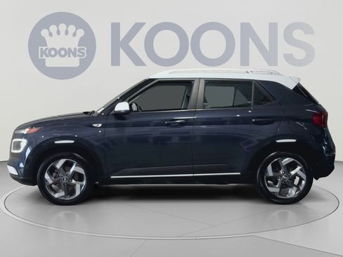 Used 2024 Hyundai Venue Limited FWD image 7