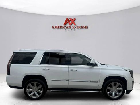 Used 2020 Cadillac Escalade Premium Luxury AWD/4WD image 7