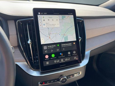 Certified 2025 Volvo XC90 B5 Plus image 22