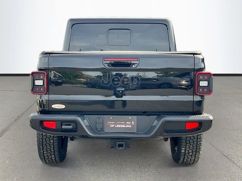 Used 2021 Jeep Gladiator Overland AWD/4WD image 6