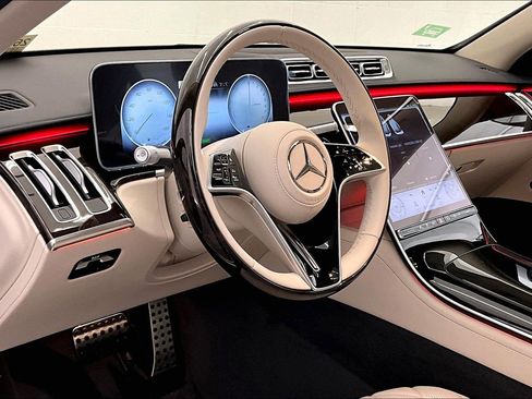 New 2026 Mercedes-Benz S 580e 4MATIC Sedan image 6