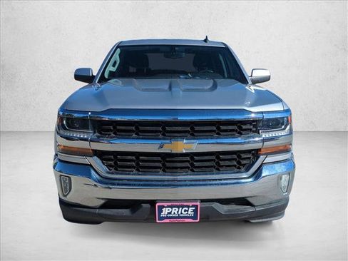 Used 2018 Chevrolet Silverado 1500 LT w/ Texas Edition image 2