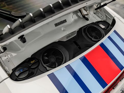 Used 2020 Porsche 911 Carrera image 98