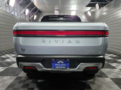 Used 2025 Rivian R1T Adventure image 6