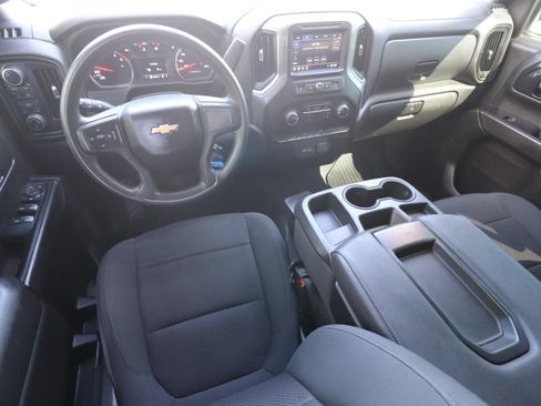 Used 2022 Chevrolet Silverado 1500 Custom AWD/4WD image 5