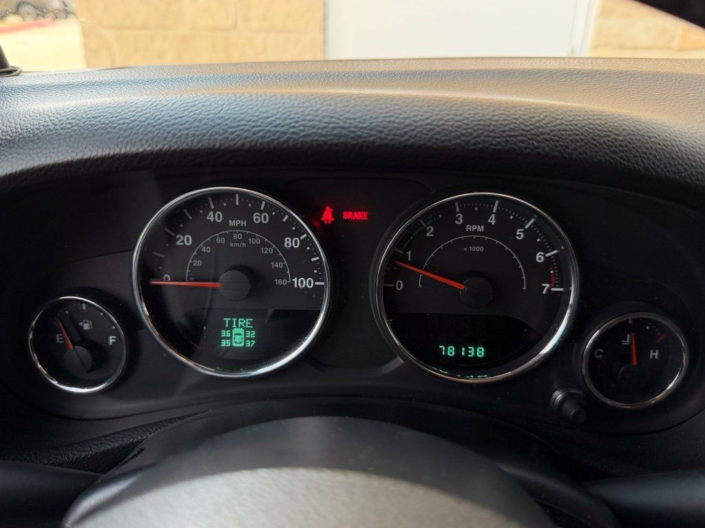 Used 2014 Jeep Wrangler Unlimited Sport w/ Quick Order Package 23S AWD/4WD image 15