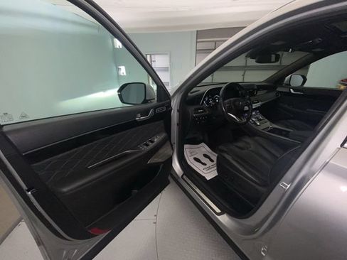 Used 2022 Hyundai Palisade Calligraphy w/ Winter Package FWD image 11